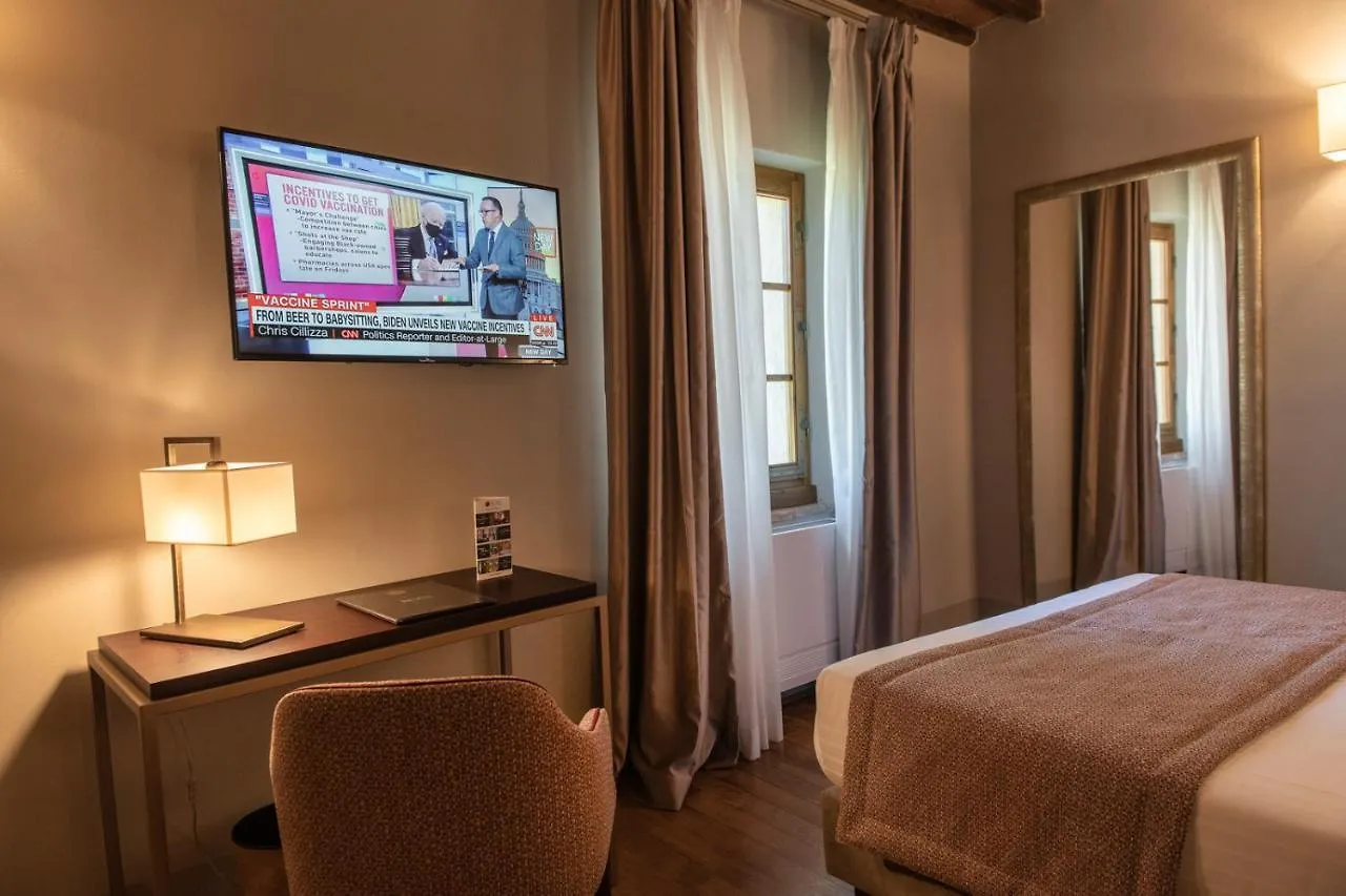Relais Della Rovere Colle Val D'Elsa 4*,  Italy