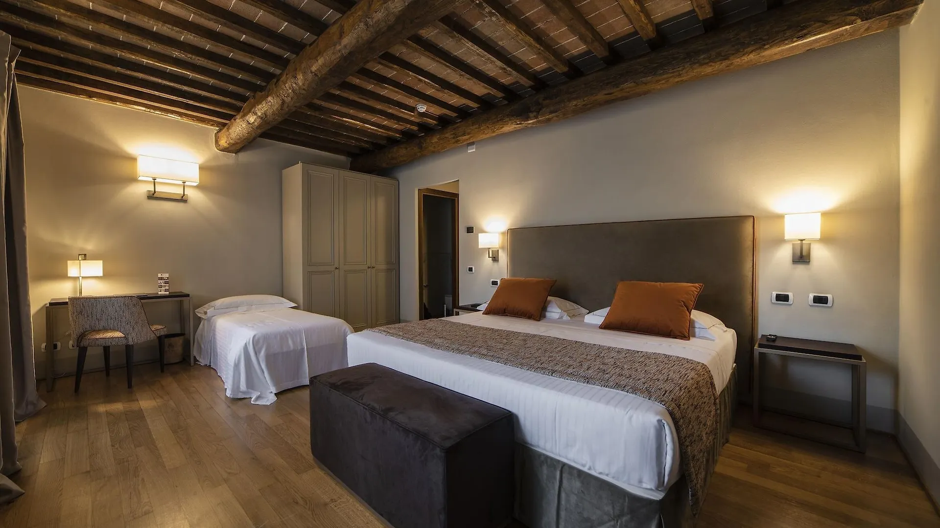 Relais Della Rovere Colle Val D'Elsa 4*,